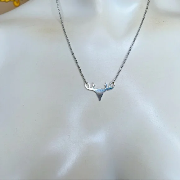 Silver Reindeer 🦌 16” to 18” necklace stainless - Picture 2 of 2